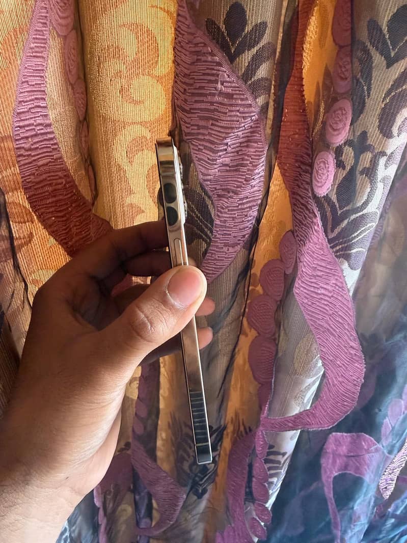 iPhone 12pro max Samsung ke sath exchange 2