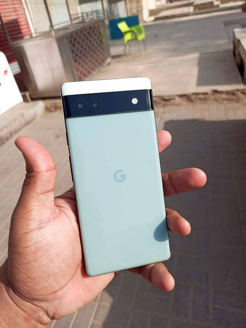 Google Pixel 6A 1