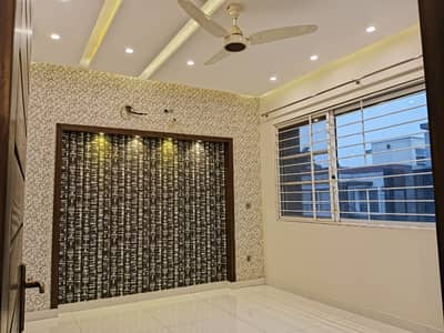 10 Marla Slightly Used House For Sale In Janiper Block Sector C Bahria Town Lahore