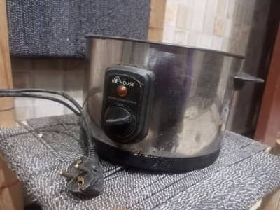 electric pot used for frying steaming and multiple purposes