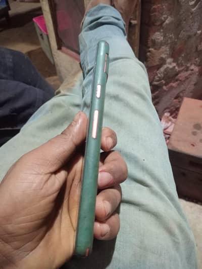 office pta provide 10/10 condition Orange color 8/128 outclass camera