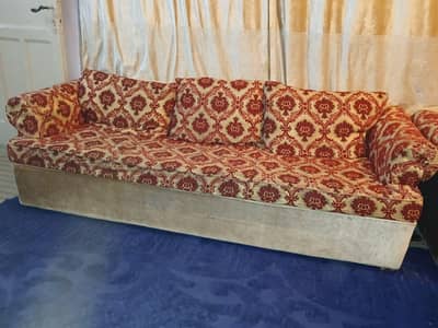 7 SEATER SOFA SET FOR SALE ! (with sofa covers too)