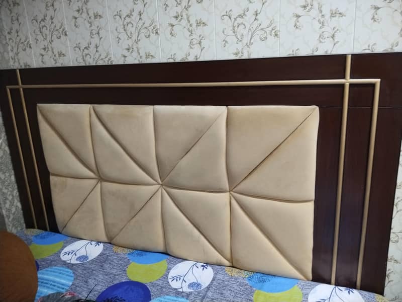 king size bed 1