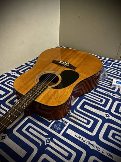 Jumbo Acoustic Guitar – Like New – With Bag