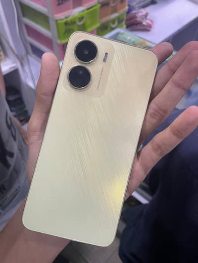 Vivo Y16 8GB ram 256GB memory 8GB ram 256GB memory 5000 mah battery 