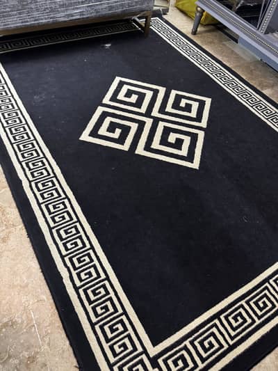 Black centre piece 5x8