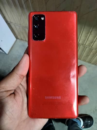 Samsung s20fe official approved with Box.