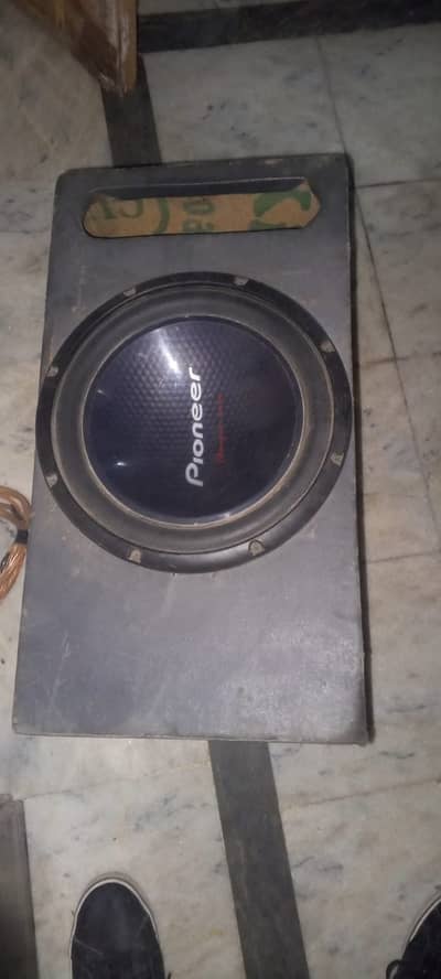 4 channel amplifier and pioneer double coil speaker