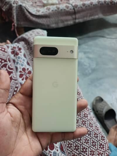 Pixel 7 For Sale 10by10 with box