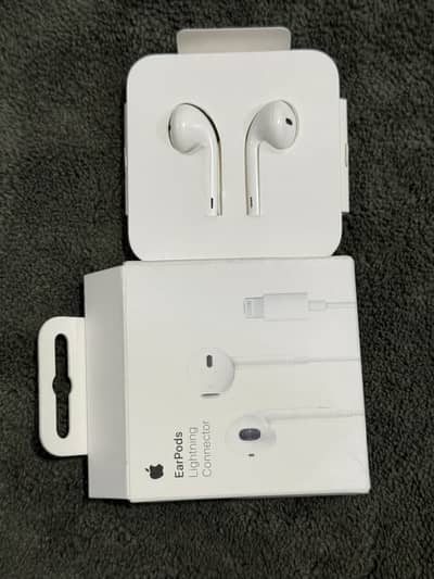 Apple EarPods Lightning Connector