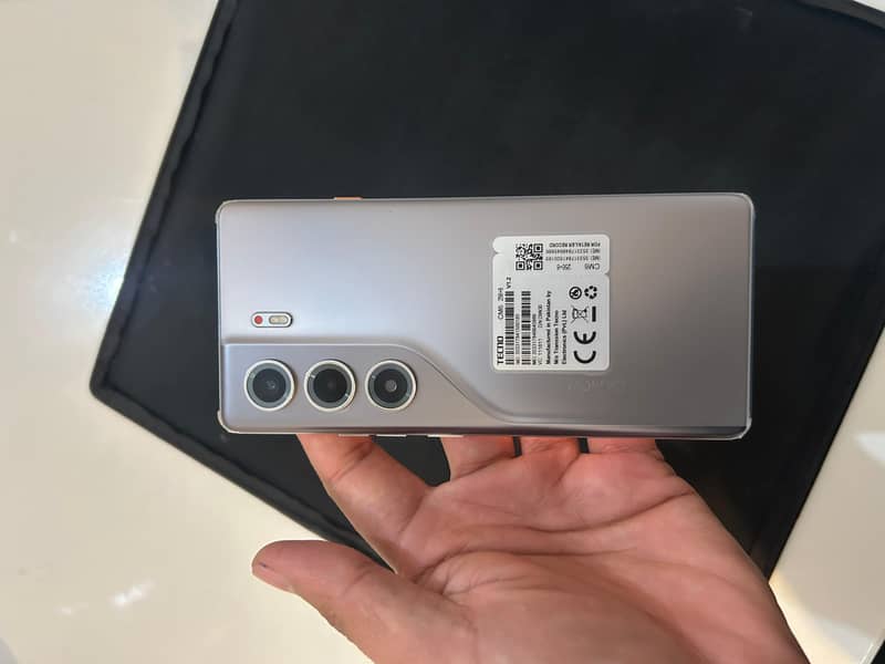 Techno camon 40 pro 0