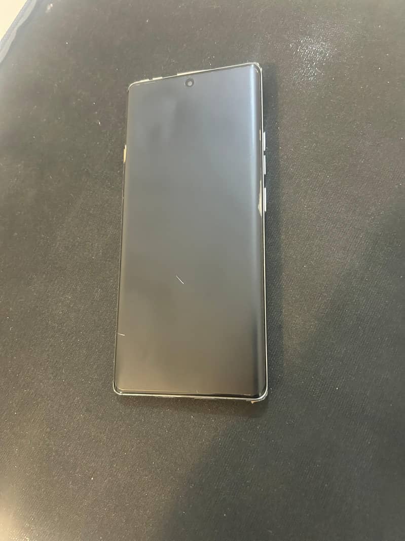 Techno camon 40 pro 4