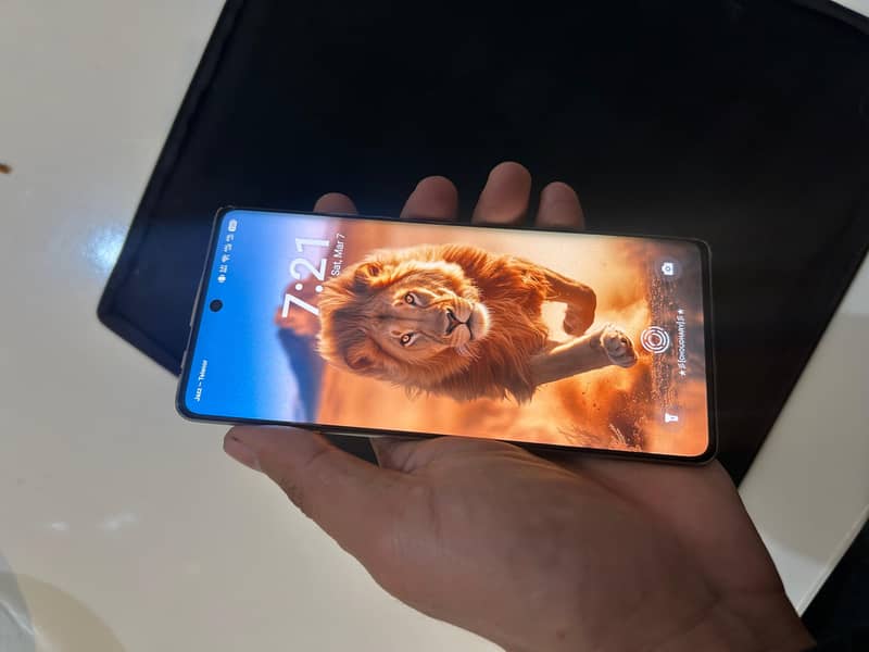 Techno camon 40 pro 7