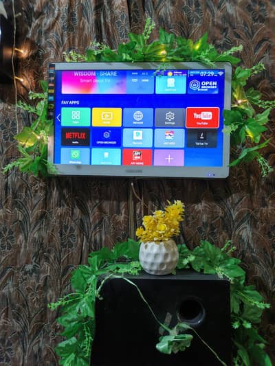 AUDIONIC VISION 9 WITH SAMSUNG LCD 24INCH