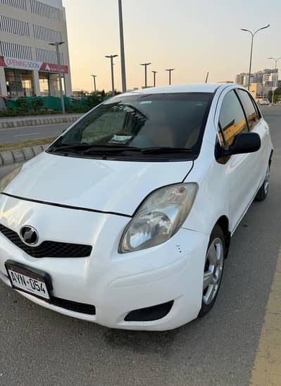 Toyota Vitz 2008/12 1.0