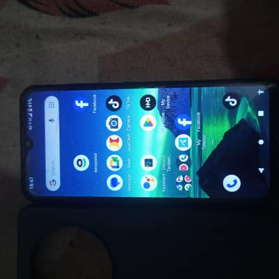 NOKIA 1.4 haltat raf hai Par touch  complete work karta hai