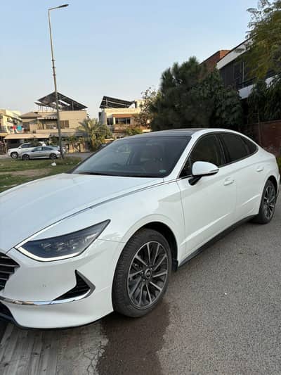 sonata 2.0 2023 for sale Lahore