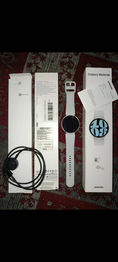 Samsung Watch 6 44mm LTE Silver 10/10 Excellent Condition