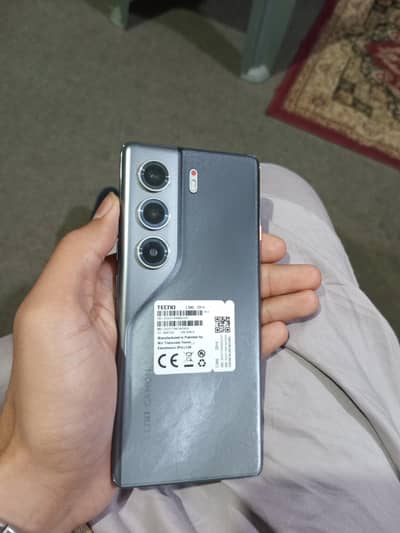Tecno Cammon 40 Pro