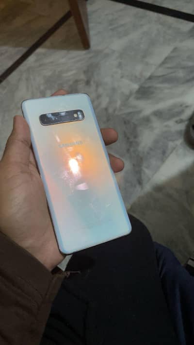 i am selling my samsung galaxy s10