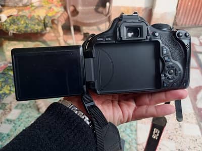 canon 600d camera  with 18-55 lens
