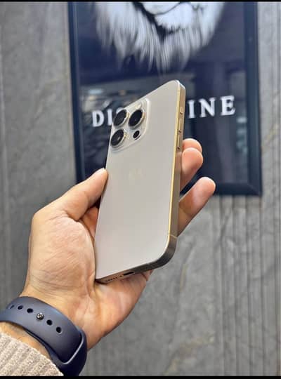 I phone 15 pro mix 256 gb mdm 90 halth