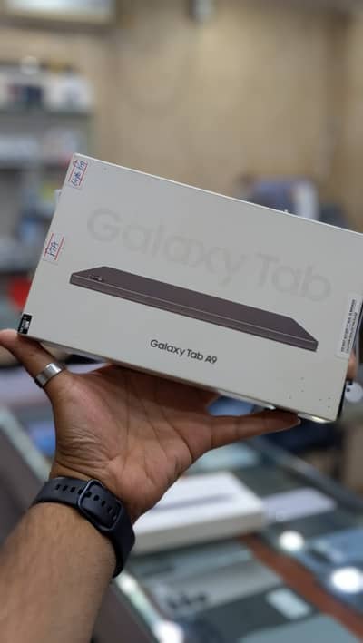 Brand New Box Pack Samsung Galaxy Tab A9 4/64GB Sim PTA Approved 8.0"