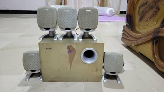 Edifier 5.1 sounds system.