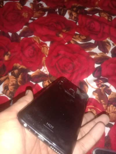 infinix hot8 10/7 tach break hai 4/64 mein all ok
