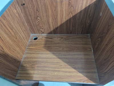 selling wood study table