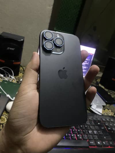 15 pro max 10/10 phone