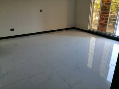 Ideally Located Upper Portion For rent In Garden Town Available