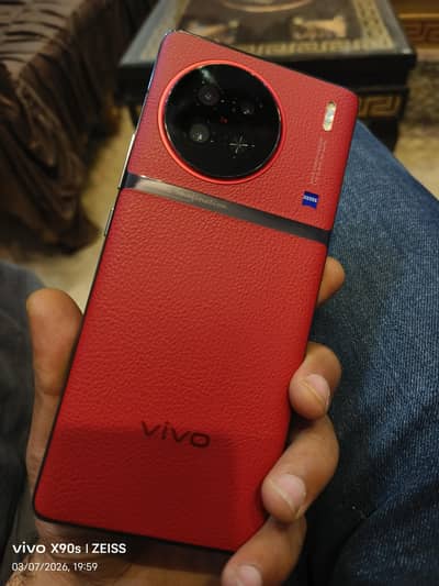 Vivo X90s