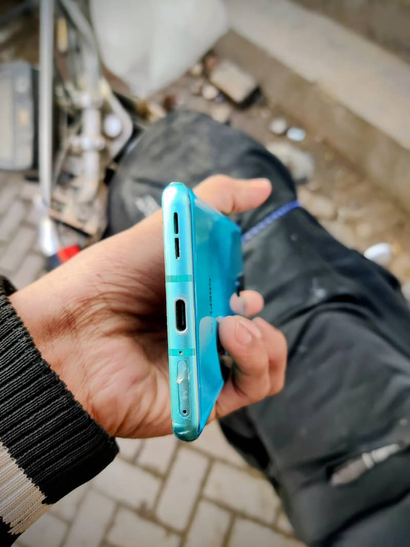 OnePlus 8 mint condition 4