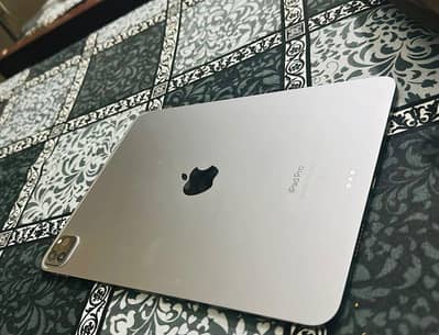 Apple iPad Pro M2 4th Generation 2024 128gb 11 inches