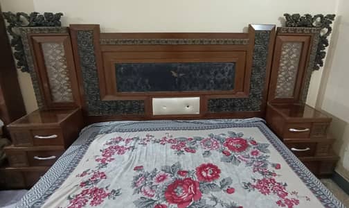 King Size Bedroom Set – Complete – Solid Wood