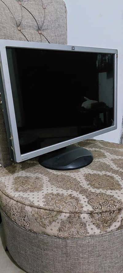 hp 24 inch lcd