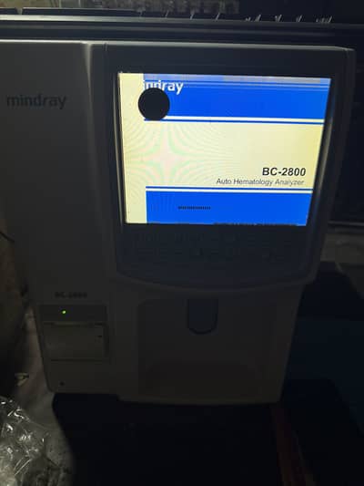 Mindray bc 2800 all ok ha koi fult ni ha results ok ha only lcd dotted