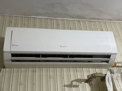 Gree 1.5 Ton AC Inverter