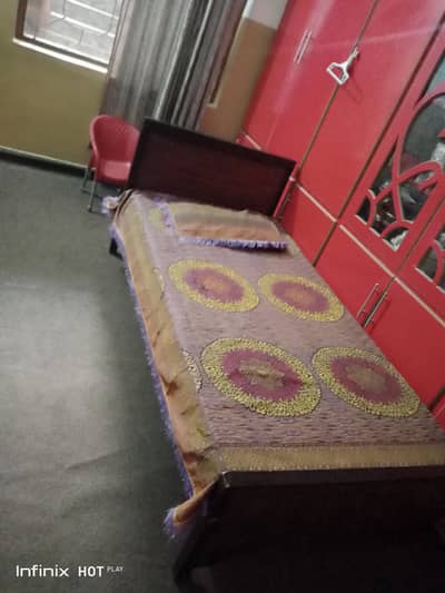 two bed with two mattress