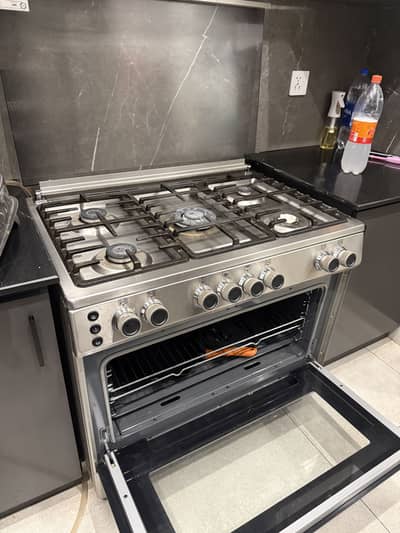 Generaltec 5 burner stove