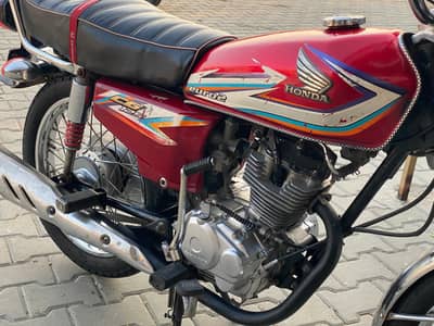 khakul rod abbottabad watsap no 03=12=18=64=2=21