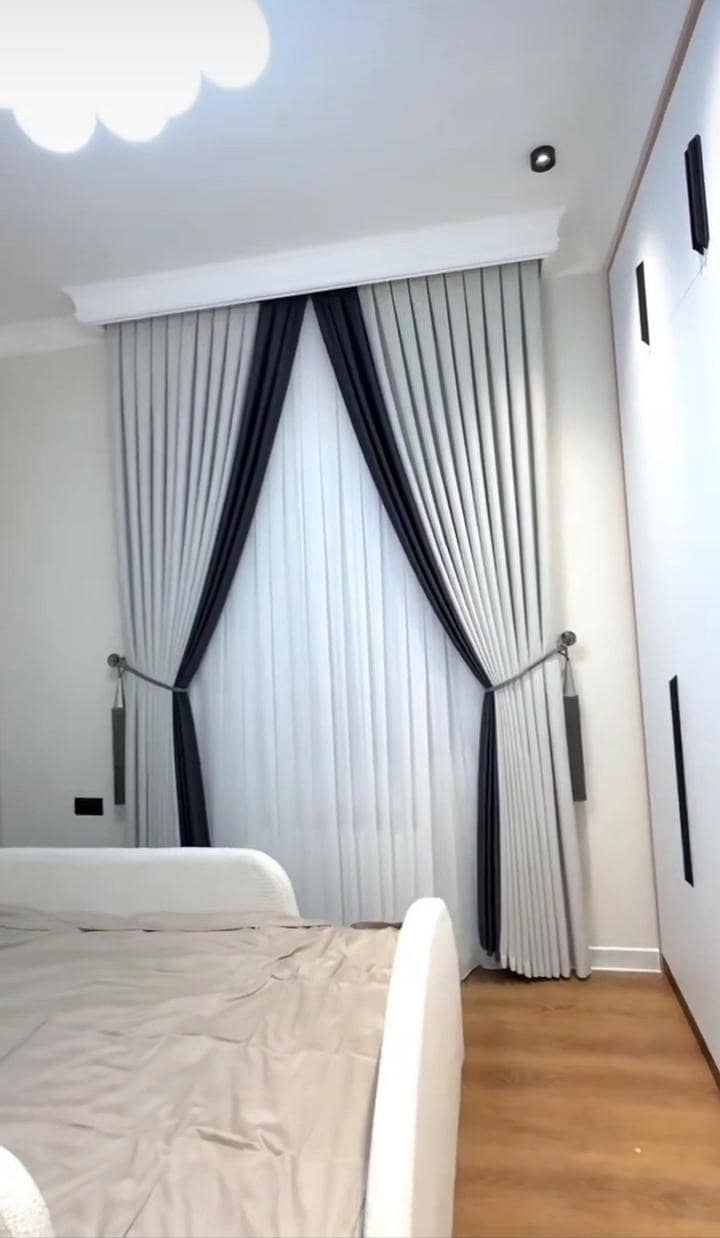 Window curtains 0