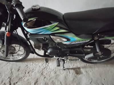 honda CD 100cc lush condition  golden no