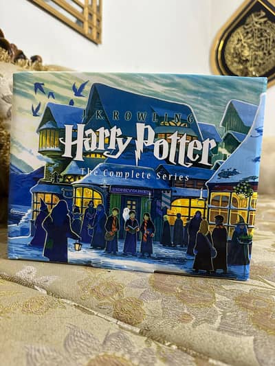 Harry Potter Complete 7 Books Box Set – brand new Condition –
