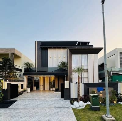 8 MARLA OUTCLASS UPPER PORTION AVAILABLE FOR RENT IN DHA PHASE 9