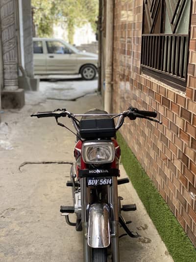 Honda 125 22/23 model all jen1 condition