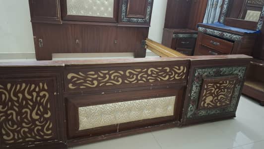 Bed, side tables, dressing table for sale!!
