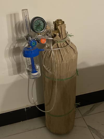 Oxygen Cylinder