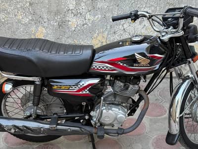 Honda CG125 – Model 2023/24 (Black)
